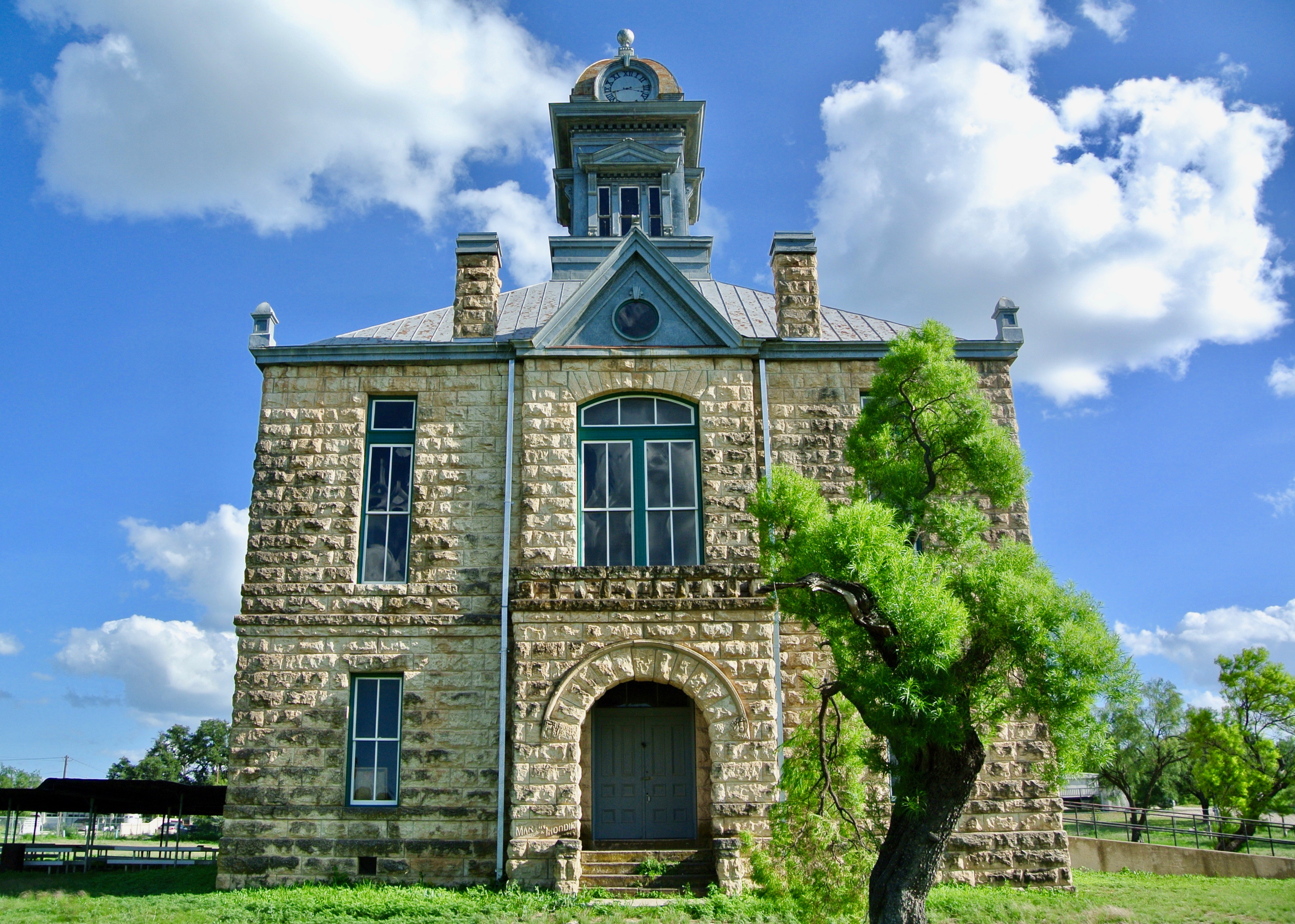 Sherwood Courthouse Irion County